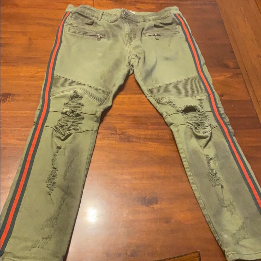 Men’s embellish jeans multi stripe.